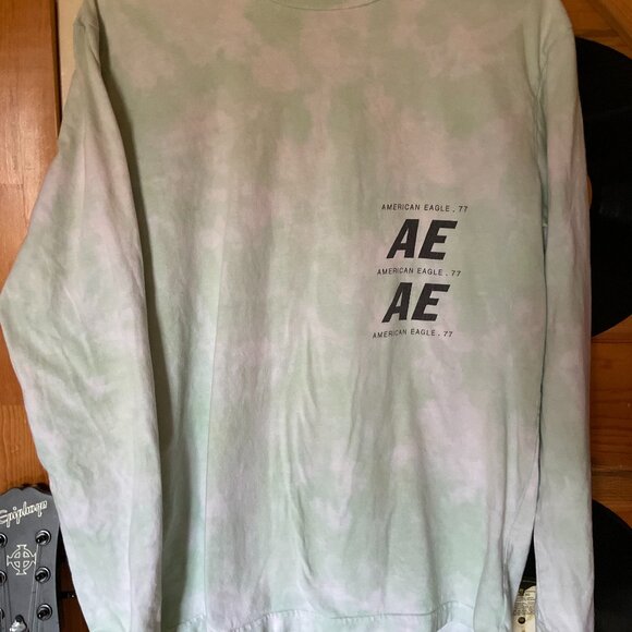 AMERICAN EAGLE Blue Tie Dye Long Sleeve Graphic Back T-Shirt Size Medium - Picture 1 of 5